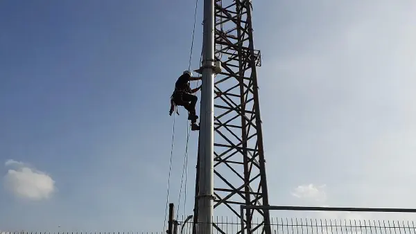 赋能无线工作者：SmartRIBBON技术助力5G网络建设